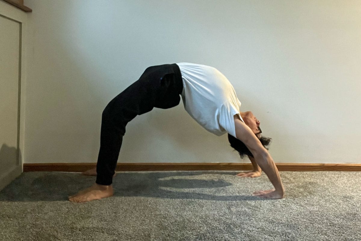 Backbend Tutorial: How To Bridge 👉 GMB Fitness